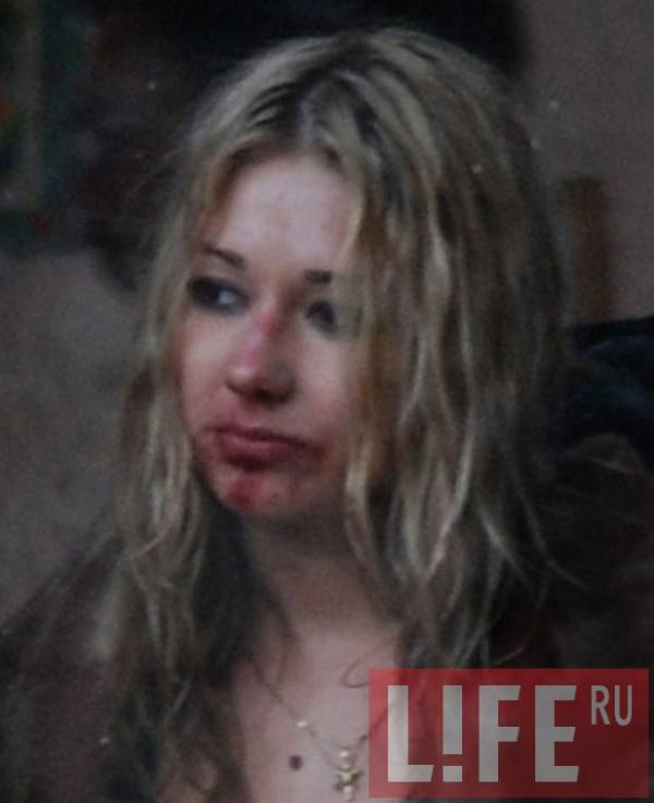 Из пальца: скучающим старшеклассникам показалось, что Лера косо по…