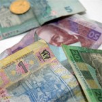 Пьем за день рождения украинских денег... Не чокаясь?