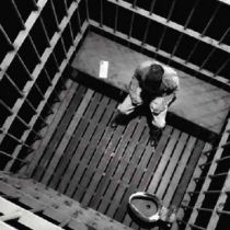 Вологжанина приговорили к тюрьме за разврат 10-летней тюменки