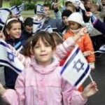 Еврейские школы обвинили в расовой дискриминации