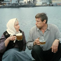 любовь и голуби кадр из фильма