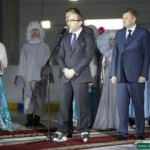 Геннадий Кернес заставит чиновников кататься на коньках