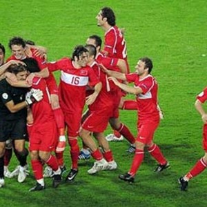 Евро-2008: самый интересный момент 1-го тайма Турция – Хорватия (видео)