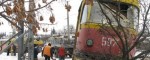 На Киевской трамвай сошел с рельсов (видео)