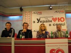 Больные артисты в Харькове чихали и кашляли на журналистов