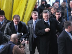 Виктор Янукович в Харьковской Национальной юридической академии