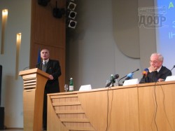Глава Штаба В. Януковича Николай Азаров – в Харькове