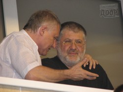VIP-гости Суперкубка: Ярославский сидел справа от Ахметова
