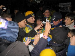 Горяинов и болельщики