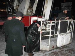 Как Ющенко харьковских евреев с пожарной машины поздравлял