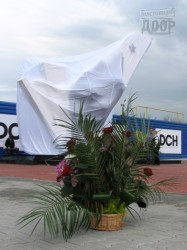 Обелиск погибшим летчикам открыт в Харьковском аэропорту