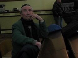 Евреи Харькова празднуют Хануку. Традиционный «взлет» на строительной люльке состоялся