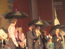 Акробатические, полуэротические и юмористические трюки показывали в Харькове