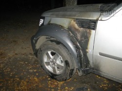 Сгорел автомобиль Александра Каряки