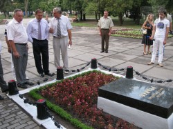На площади Руднева открылся самый большой фонтан