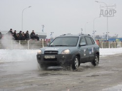 Харьковские автолюбители соревновались в фигурном катании