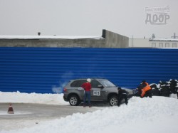 Харьковские автолюбители соревновались в фигурном катании