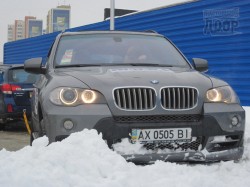 Харьковские автолюбители соревновались в фигурном катании