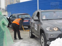 Харьковские автолюбители соревновались в фигурном катании