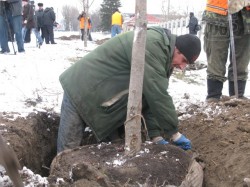 Китанин и Андреев поработали лопатами на Полтавском шляхе