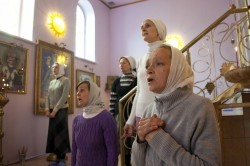 Владимира Путина канонизировали и покланяются ему, как апостолу (ФОТО)