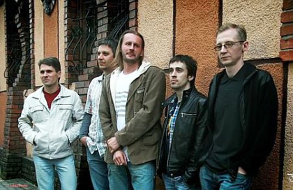 мертві півні, упа