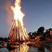 В день летнего солнцестояния долго пьем за скейтбордистов