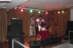 В клубе Jazzter выступил французский танго-дуэт «La Mala Cabeza»