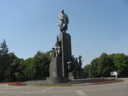 памятник шевченко,день независимости