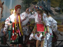 В Малиновке девушки соревновались за звание самой красивой (ФОТО)