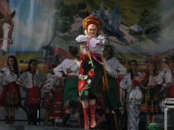 В Малиновке девушки соревновались за звание самой красивой (ФОТО)