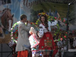 В Малиновке девушки соревновались за звание самой красивой (ФОТО)