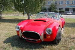 В Запорожской области появился раритетный родстер ручной работы (ФОТО, ВИДЕО)