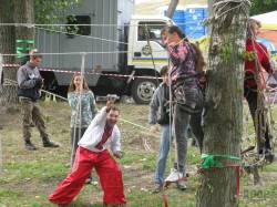 Экстремальные развлечения на Печенежском поле (ФОТО)