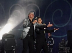 Многотысячная толпа Печенежского поля хором звала Ламу (ФОТО)