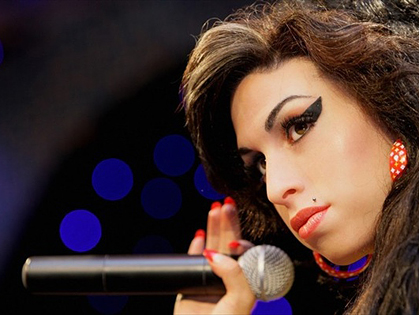 Вышла последняя песня Эми Уайнхаус (ВИДЕО)