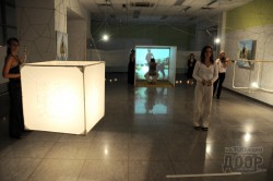 Выставка "Жизнь в кубе"