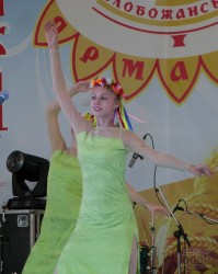 Народные звезды Харьковщины выступили на разогреве у Кричевского (ФОТО)