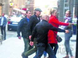 Бритни Спирс в Киеве прошлась по бутикам и съела торт