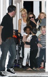 Анджелина Джоли привела детей в гости к Гвен Стефани