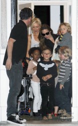 Анджелина Джоли привела детей в гости к Гвен Стефани