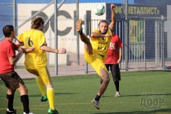 Музыканты обыграли писателей в футбол