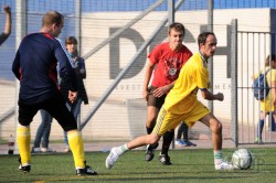 Музыканты обыграли писателей в футбол