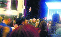 На спектакле Гришковца жена Януковича плакала, а "ВИА Гра" целовалась