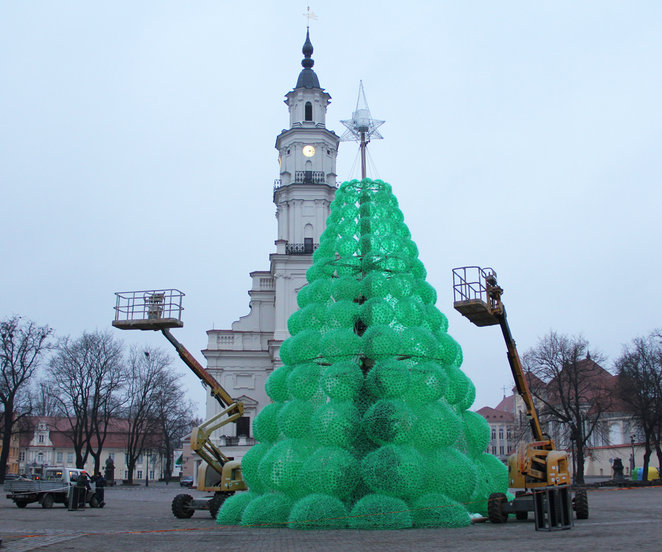 Ёлка из стеклянной бутылки. Фоторепортаж: 10 идей со всего Света!