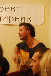 Сергей Бабкин под Новый год раскрыл свои секреты на квартирнике