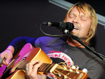 Саша Растич выступил в «Агате»