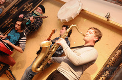 Acoustic Quartet в Pacha Mama