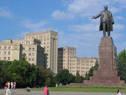 Харьковская площадь Свободы, на самом деле, не самая большая в Европе