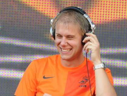 Armin van Buuren зажег фан-зону